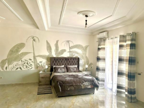 Large 3 bedroom apartment